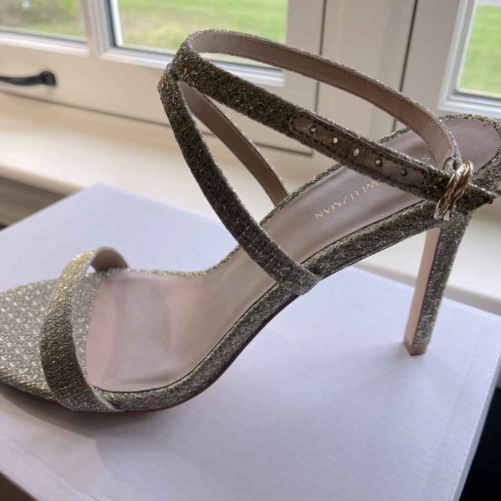Stunning NWOT Stuart Weitzman gold heels - Picture 7 of 7